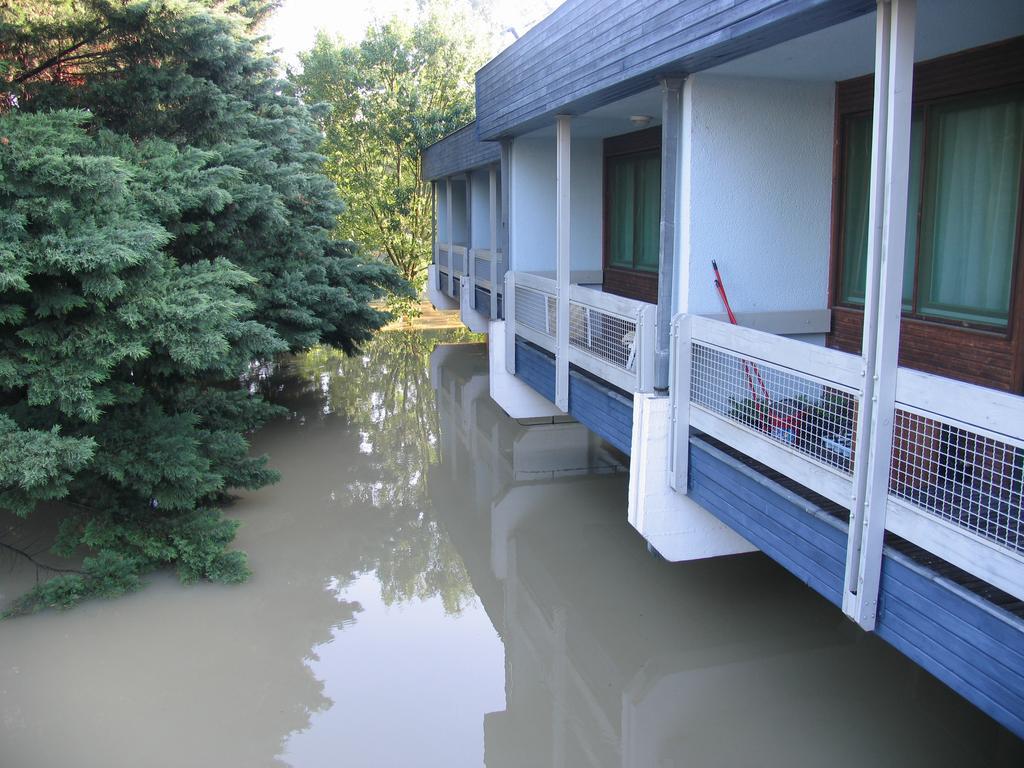 Waterfront Hotell Szentendre Eksteriør bilde