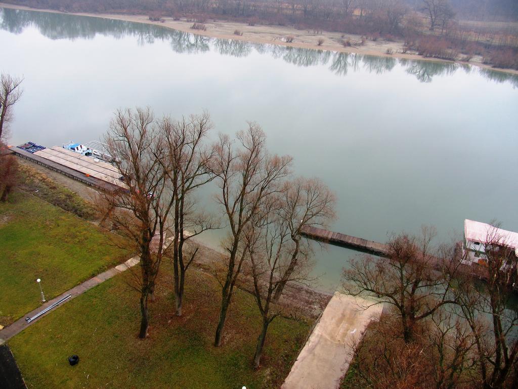 Waterfront Hotell Szentendre Eksteriør bilde