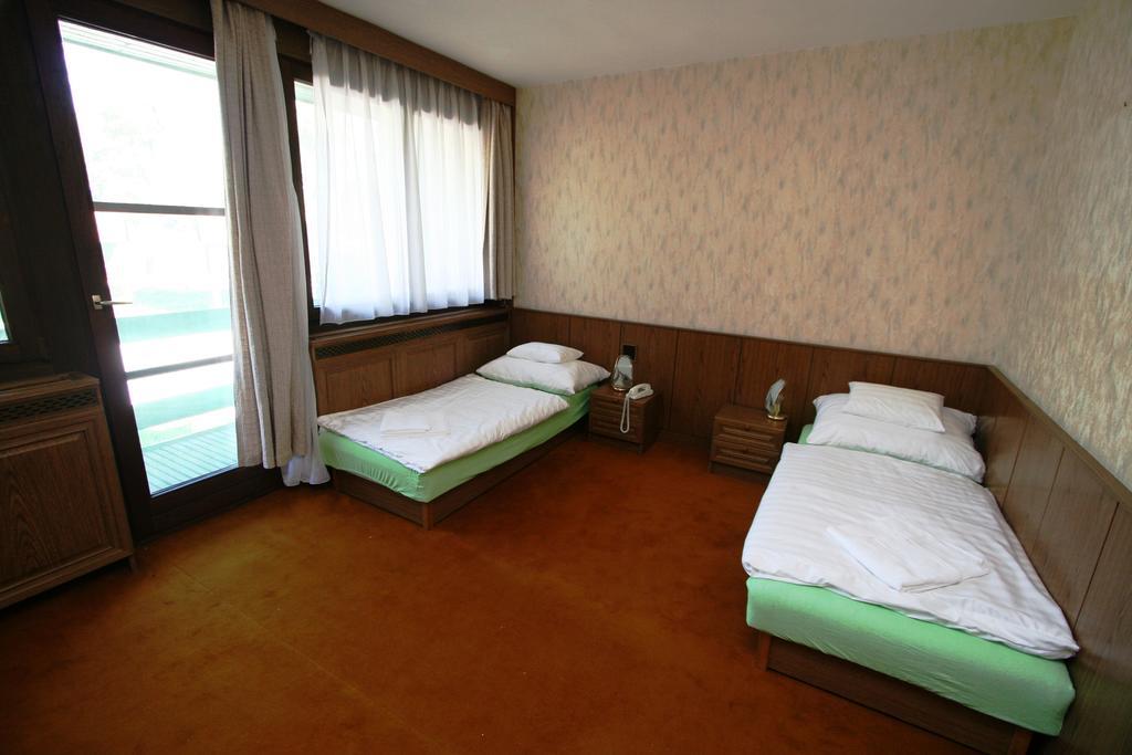 Waterfront Hotell Szentendre Eksteriør bilde